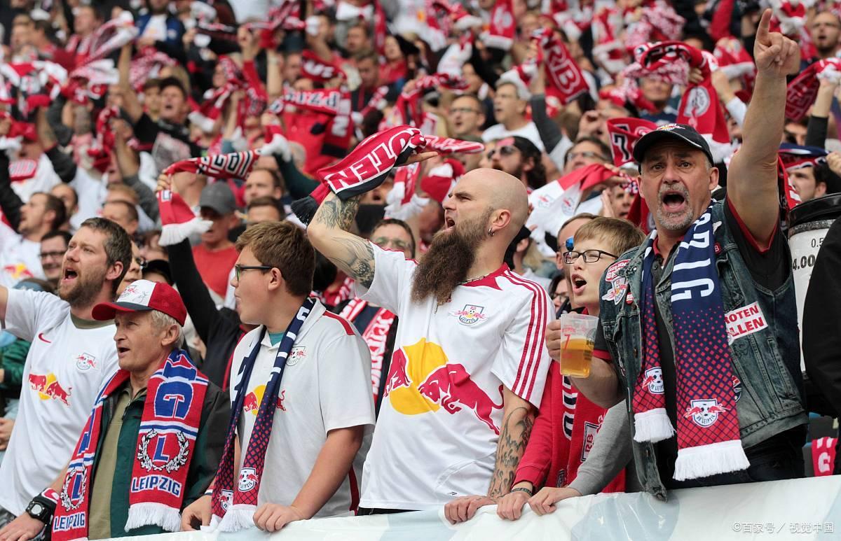 里程碑夜！埃因霍温豪取连胜，欧冠集结日刷纪录，底气十足，赛程密集仍需轮换的简单介绍-开云体育