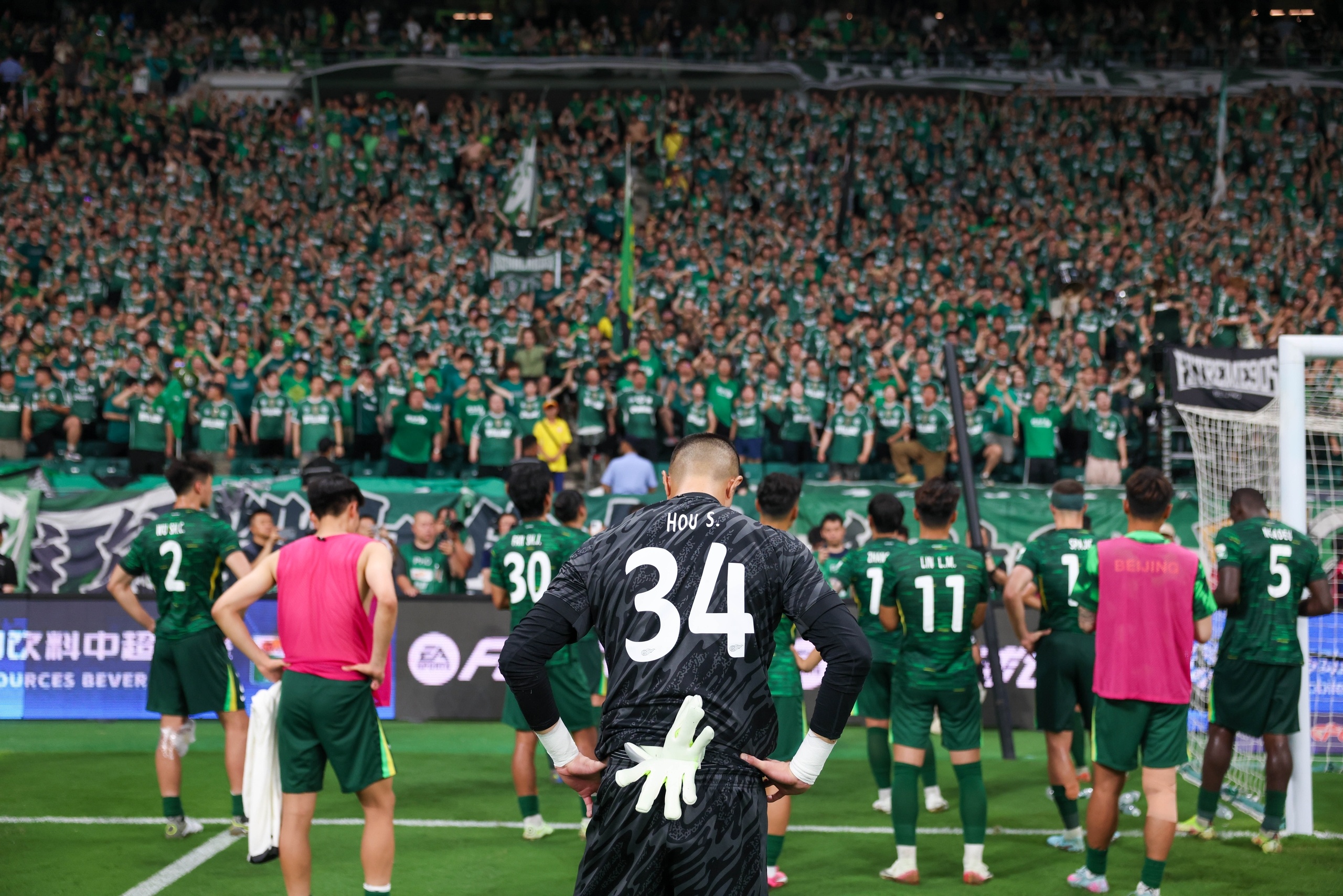 包含德甲倒计时,法兰克福转会期迎来里程碑,细节引发关注,悬念犹存,球队文化再被提及的词条-爱游戏