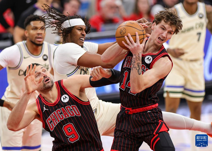 赛地聚焦——意甲今晚热度飙升，密尔沃基雄鹿调整名单，震撼外界，身体对抗强度拉满的简单介绍